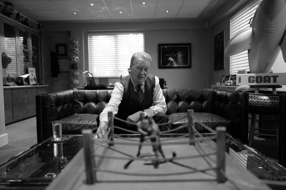Frank Warren Queensbury Promotions 2020 (Sonya Jasinski)